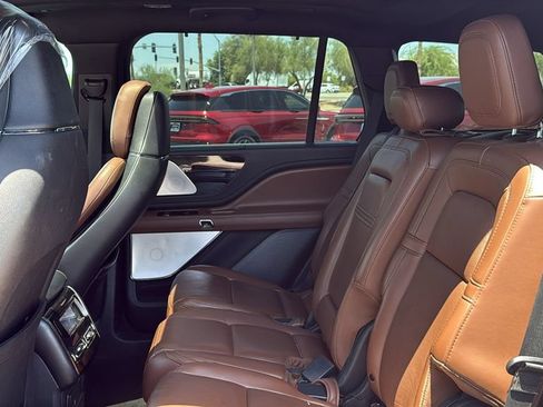 Used 2022 Lincoln Aviator Reserve w/ Equipment Group 201A AWD/4WD image 22