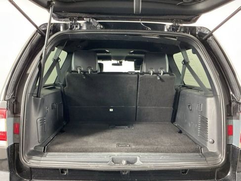 Used 2015 Lincoln Navigator L 4WD image 29