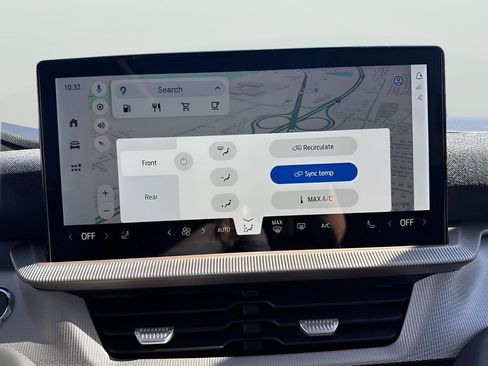 New 2026 Ford Explorer Active w/ Active Comfort Package AWD/4WD image 17