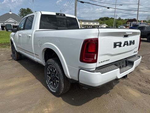 New 2026 RAM 2500 Limited AWD/4WD image 3