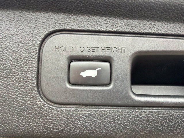 Used 2018 Honda Odyssey Elite image 11