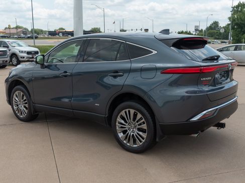 Used 2021 Toyota Venza Limited w/ Advanced Technology Package AWD/4WD image 22