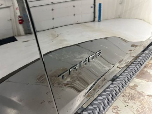 Used 2023 Chevrolet Tahoe Z71 w/ Luxury Package image 27