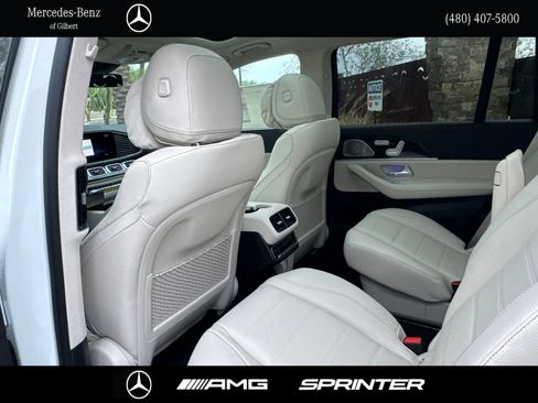 New 2026 Mercedes-Benz GLS 580 4MATIC image 21