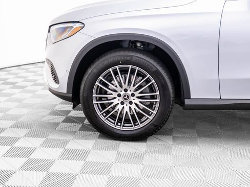 New 2026 Mercedes-Benz GLC 300 GLC 300 image 32