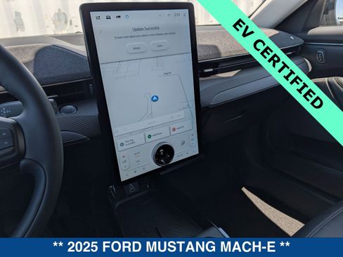 Used 2025 Ford Mustang Mach-E Premium image 31