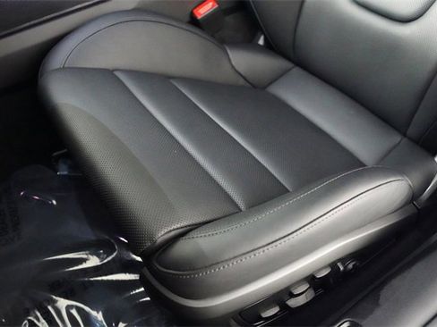 Used 2024 Porsche 911 Carrera S w/ Sport Package image 29