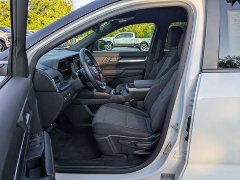 Used 2025 GMC Terrain Elevation w/ Black Edition AWD/4WD image 12