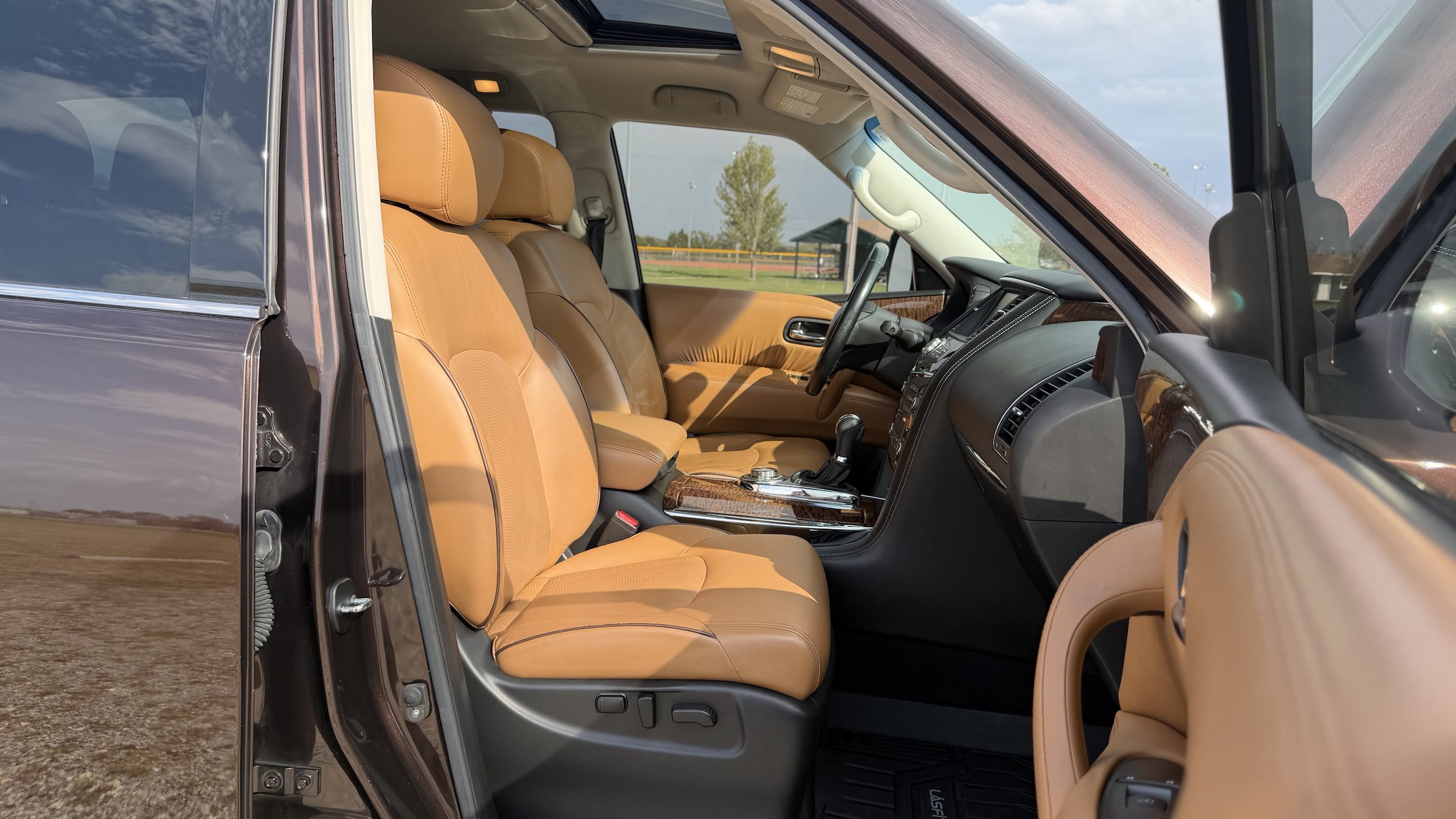 Used 2017 Nissan Armada Platinum AWD/4WD image 37