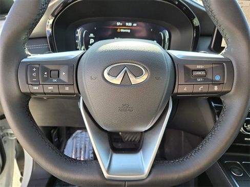 Certified 2025 INFINITI QX60 Luxe w/ Black Edition image 25