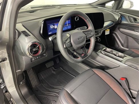 New 2026 Chevrolet Equinox EV RS image 3