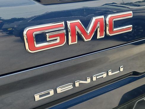 Certified 2022 GMC Sierra 1500 Denali w/ Denali Reserve Package AWD/4WD image 32