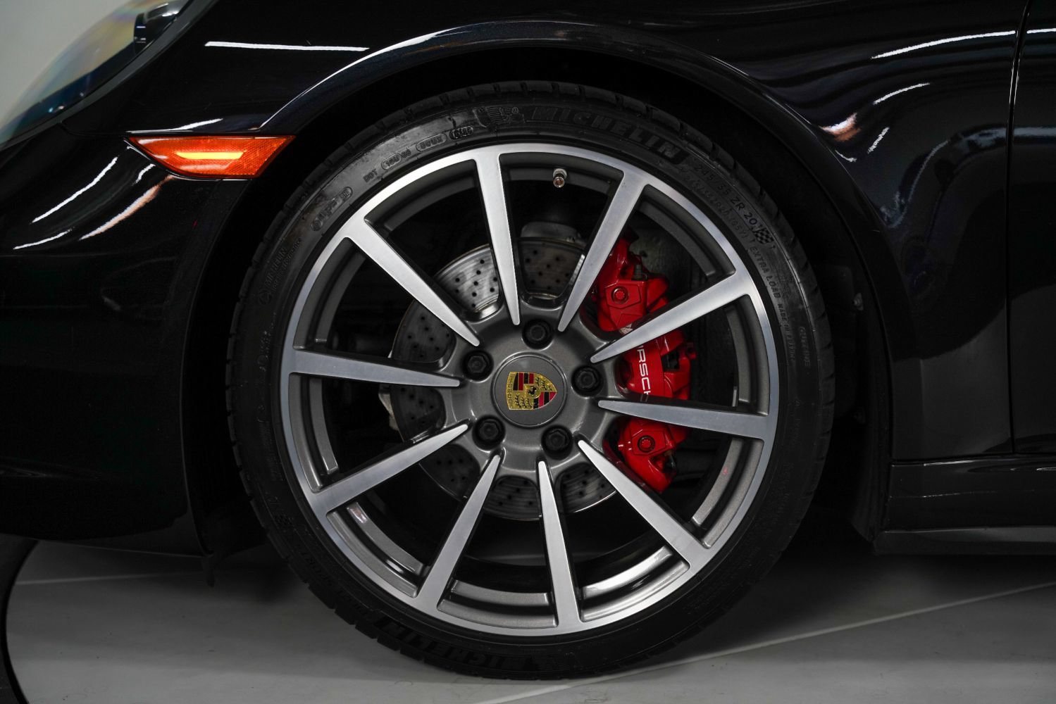 Used 2017 Porsche 911 Targa 4 AWD/4WD image 18