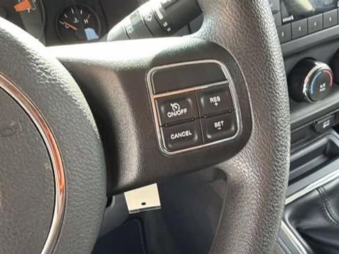 Used 2017 Jeep Patriot Sport AWD/4WD image 10
