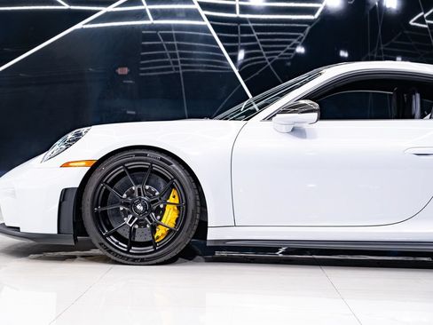 Used 2026 Porsche 911 GT3 RWD image 12