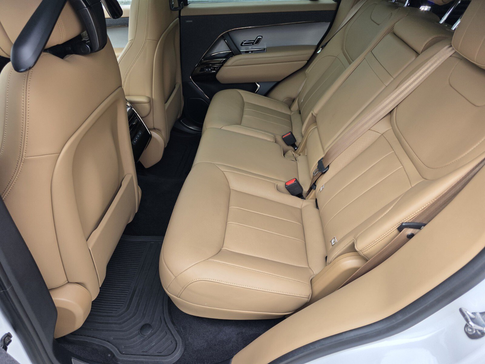 Certified 2024 Land Rover Range Rover Sport SE AWD/4WD image 14