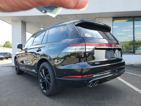 Used 2023 Lincoln Aviator Reserve w/ Jet Package AWD/4WD image 6