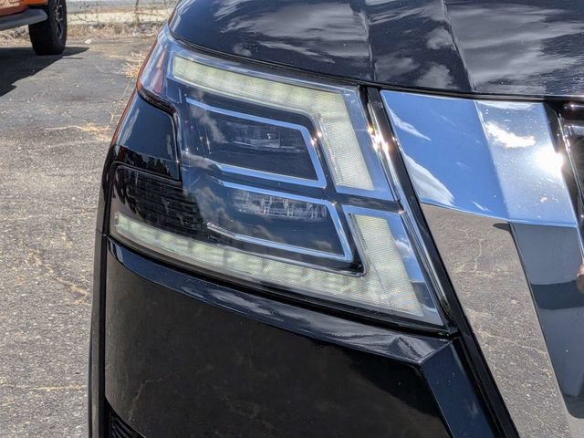 Used 2023 Nissan Armada Platinum w/ Captain's Chairs Package AWD/4WD image 10