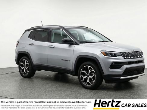 Used 2025 Jeep Compass Limited image 1