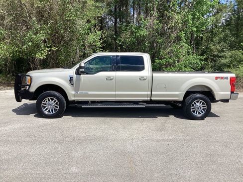 Used 2017 Ford F350 Lariat w/ Lariat Value Package image 6