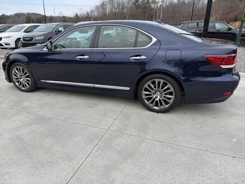 Used 2017 Lexus LS 460 AWD image 6