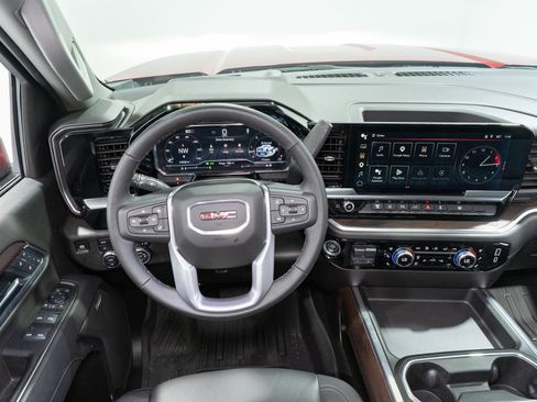 Used 2025 GMC Sierra 2500 SLT w/ SLT Premium Package AWD/4WD image 12