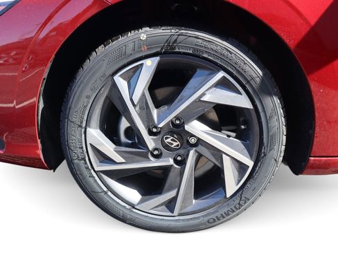 New 2025 Hyundai Elantra Sport image 4