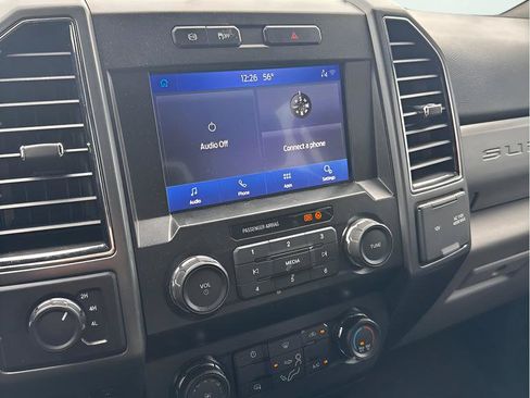 Used 2022 Ford F250 4x4 Crew Cab Super Duty image 8