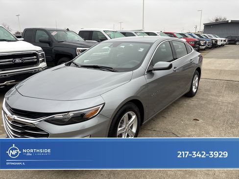 Used 2024 Chevrolet Malibu LT image 1