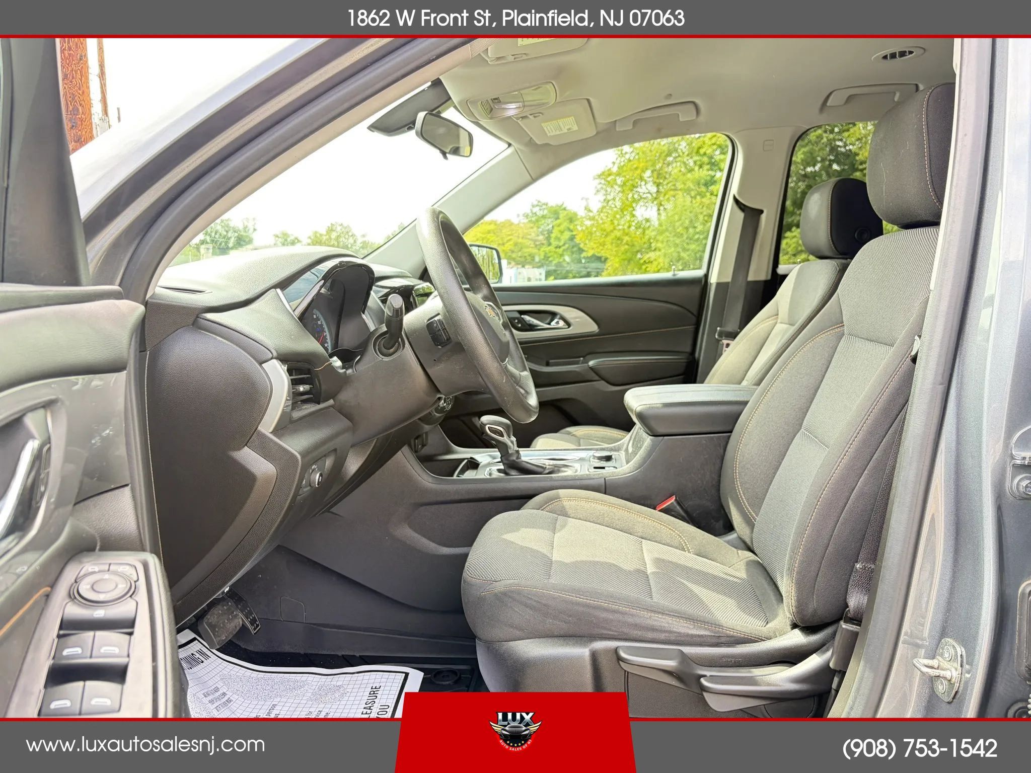 Used 2021 Chevrolet Traverse LS AWD/4WD image 18
