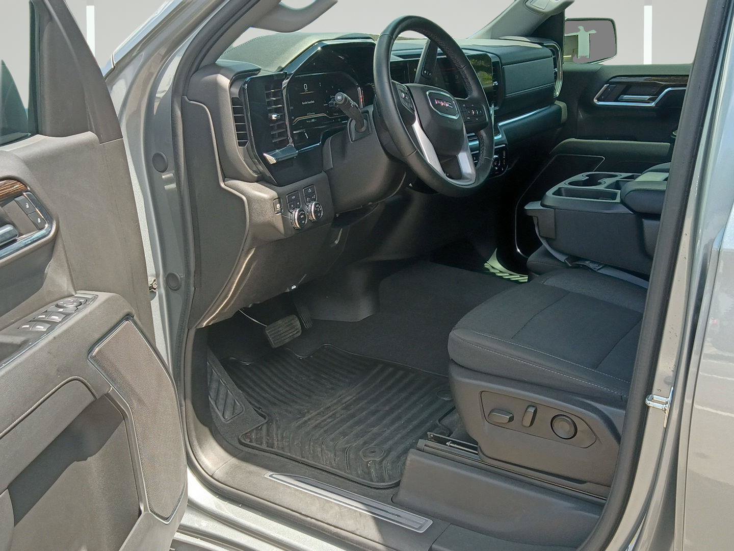 Used 2024 GMC Sierra 1500 Elevation AWD/4WD image 16