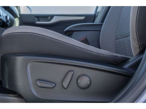 Used 2022 Ford Escape SE image 16