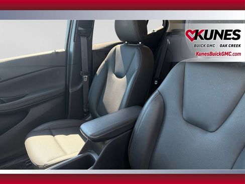 Used 2024 Buick Encore GX Sport Touring w/ Comfort Package AWD/4WD image 17