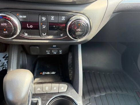Used 2021 Chevrolet TrailBlazer ACTIV w/ Technology Package FWD image 28