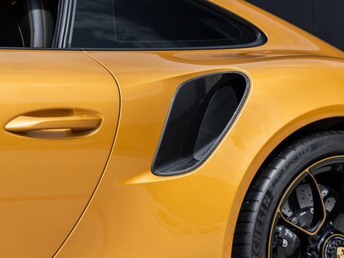Used 2018 Porsche 911 Turbo S image 19