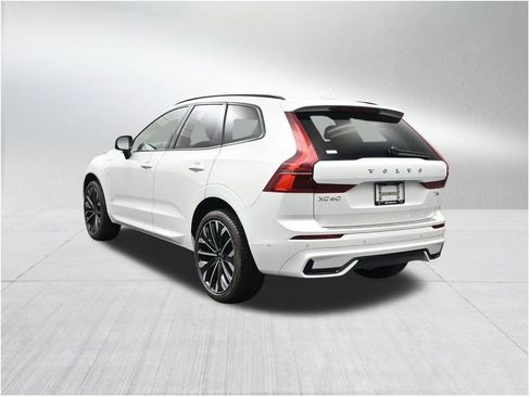 New 2026 Volvo XC60 T8 Ultra w/ Protection Package Premier AWD/4WD image 3