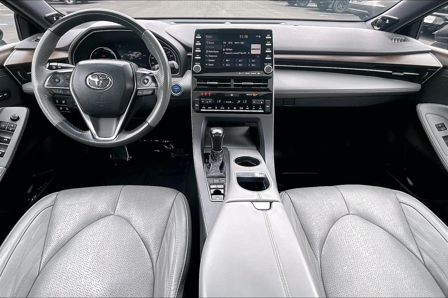 Used 2021 Toyota Avalon Limited w/ Advanced Safety Package FWD image 14