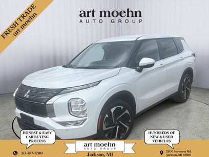 Used 2024 Mitsubishi Outlander SE