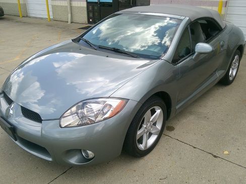 Used 2007 Mitsubishi Eclipse GT image 2