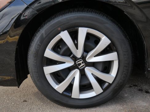 Used 2025 Honda Civic LX image 15