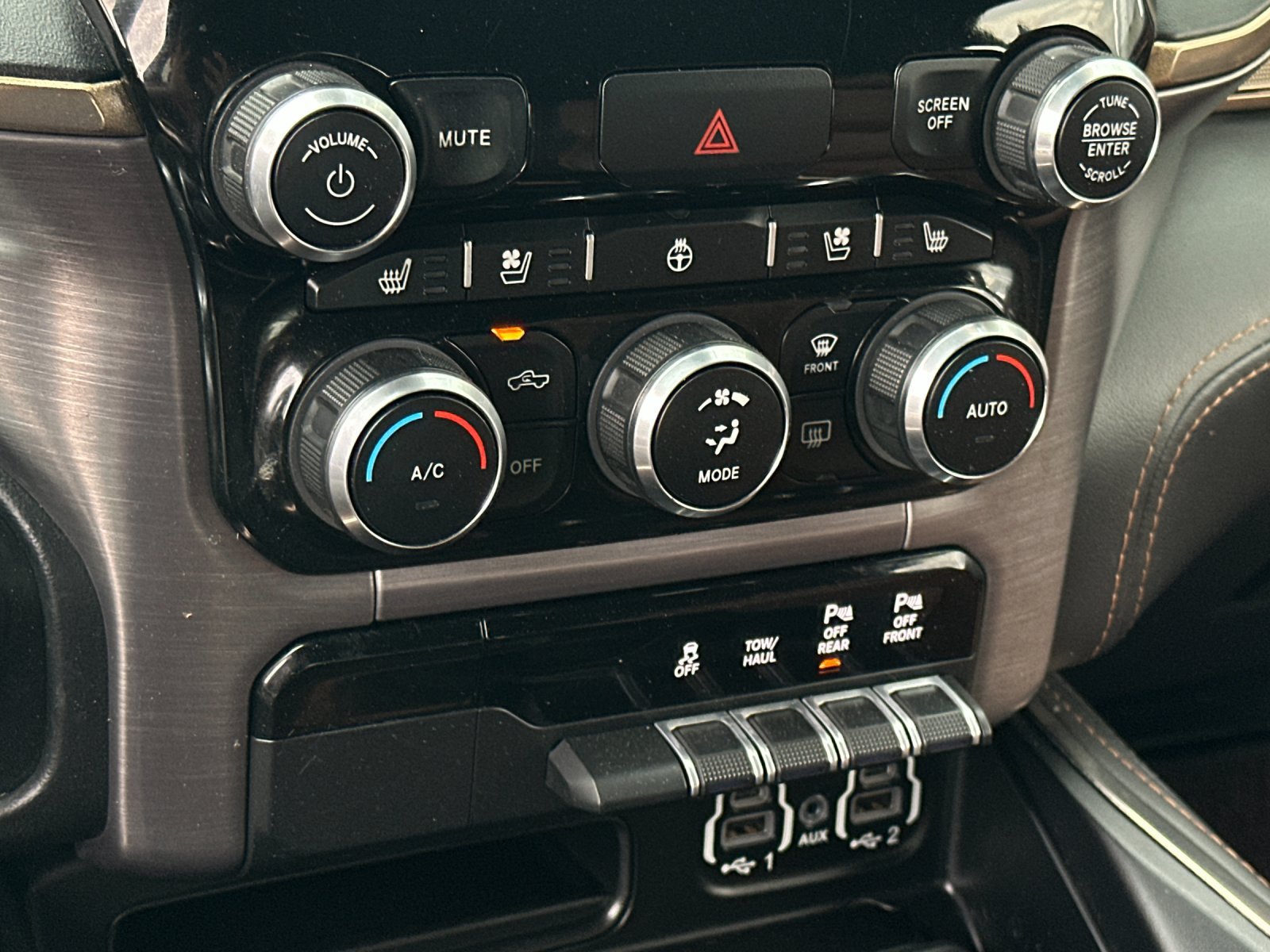 Used 2021 RAM 1500 Limited w/ Off Road Group AWD/4WD image 20