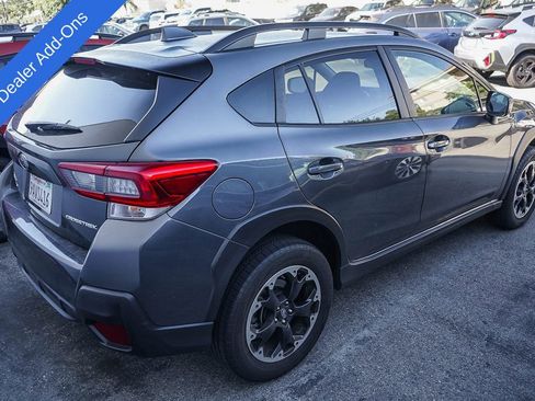 Used 2022 Subaru Crosstrek 2.0i Premium w/ Moonroof Package image 5