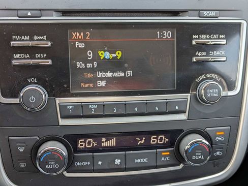 Used 2016 Nissan Altima 2.5 SV image 27