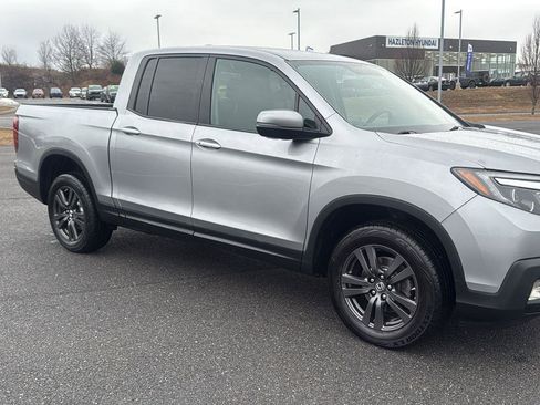 Used 2019 Honda Ridgeline Sport image 2