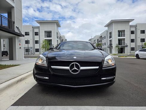 Used 2015 Mercedes-Benz SLK 250 image 3