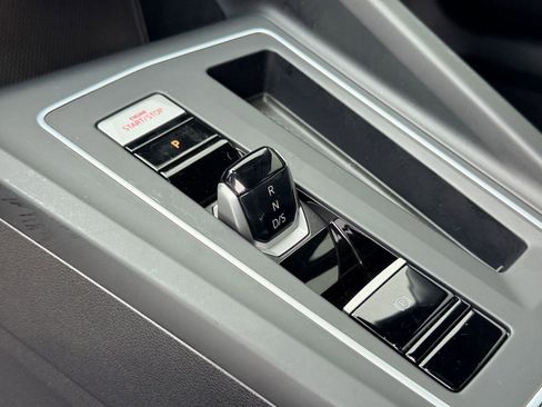 Used 2022 Volkswagen GTI Autobahn image 19