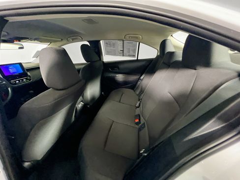 Used 2025 Toyota Corolla LE image 28