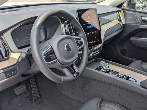 New 2026 Volvo XC60 T8 Ultra w/ Climate Package PRO AWD/4WD image 7