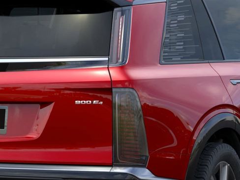 New 2026 Cadillac Vistiq Luxury AWD/4WD image 35