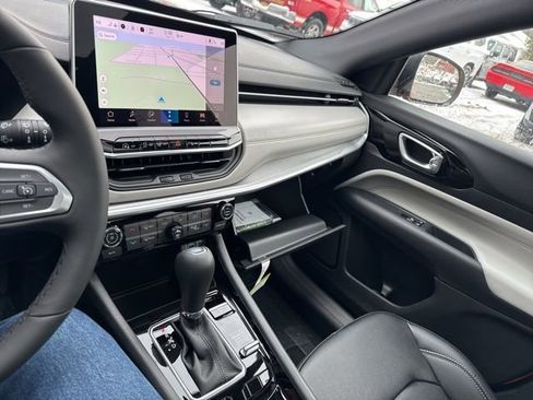 New 2026 Jeep Compass Limited w/ Sun, Sound & Navigation Group image 25